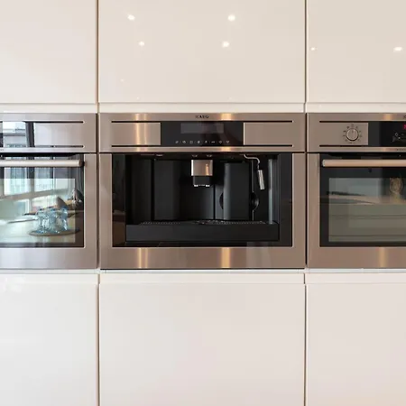 Amazing 3br Near The Casino Апартаменти *